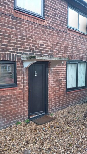 Exterior detail - Business friendly accomodation (Southsea)