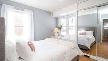 4 soverom, skrivebord, strykejern/-brett og wi-fi