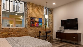 5 多间卧室、办公桌、熨斗/熨衣板、WiFi