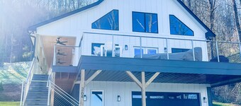 Stoney Mountain View’s One