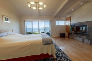 2 habitaciones, escritorio, wifi y ropa de cama