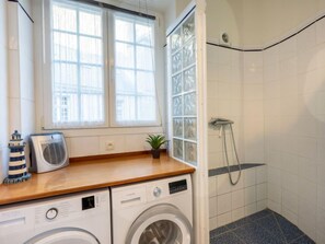 Hair dryer, towels