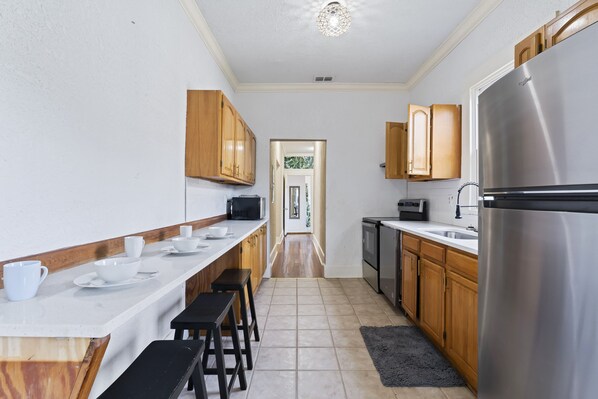 Private kitchen - Cowford Compound - (Large Groups Welcome) (Jacksonville)