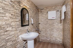 Bathroom - Double Decker Houseboat (Ambalapuzha)