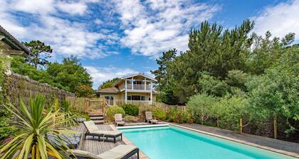 Villa des Sables pool, 100M from the beach