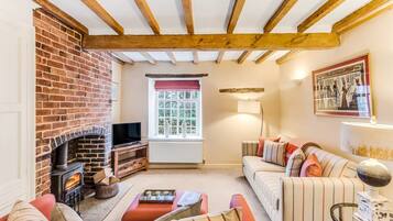 TV, fireplace, offices