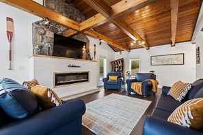 Smart TV, fireplace, video games, Netflix