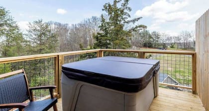 Charming Hideaway, Sleeps 7・Arcade + Pet Friendly