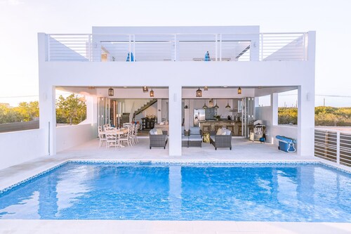 C House Villa. Beautiful 5 bedroom house in Long Bay Hills, Providenciales