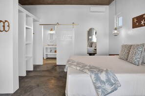 5 chambres, lit de bébé portatif, Wi-Fi, literie fournie