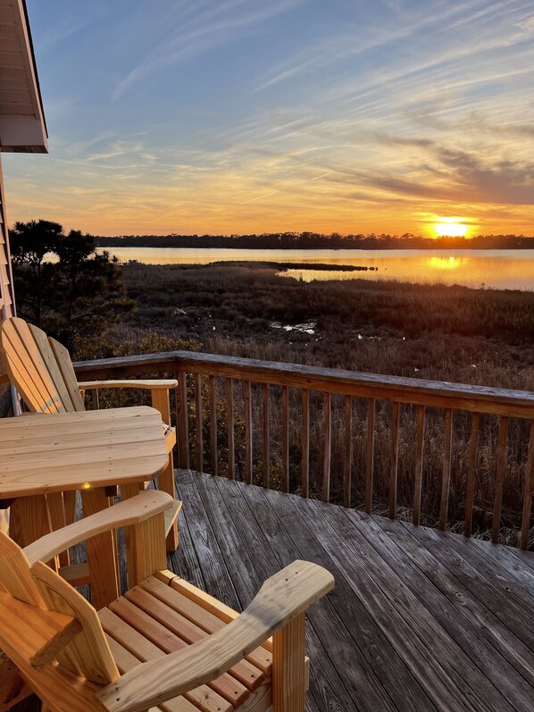 Property grounds - Sunset Seaker! (Soundfront Condo w/Pool) (Kill Devil Hills)