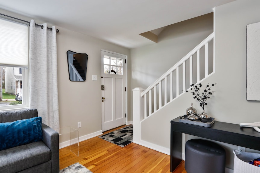 Christmas City Cottage - Bethlehem, PA