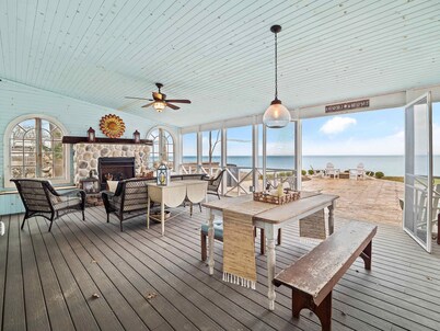 Oakwood Beach - Lake Front  - Hot Tub + Fire Pit