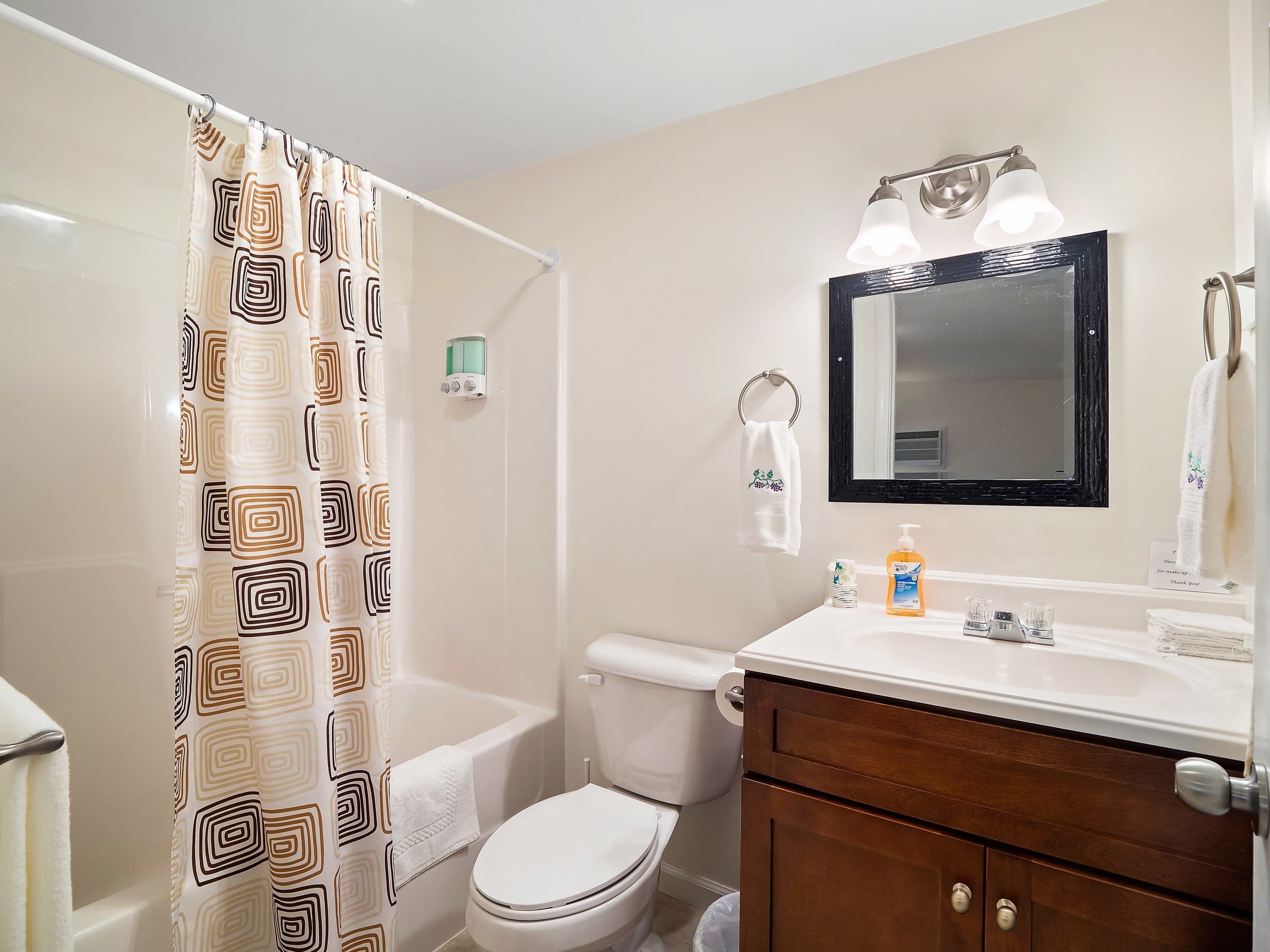 Bathtub, hair dryer, towels