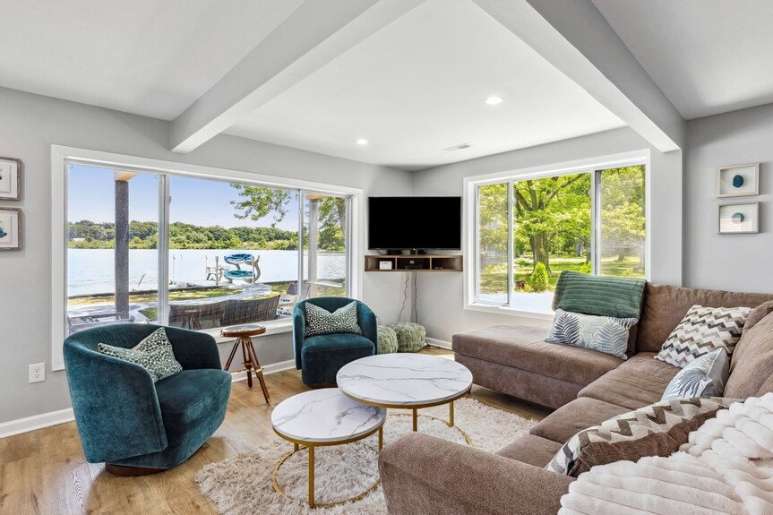 Landmark Lakehouse - Luxury Living In Plx! - Akron, OH