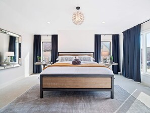 3 bedrooms, desk, iron/ironing board, WiFi