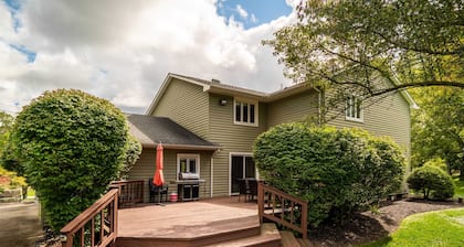 Spacious Pepper Pike Home - Near CLE Clinc & CWRU