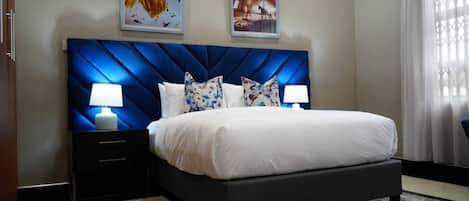 Fer et planche à repasser, Wi-Fi gratuit, draps fournis