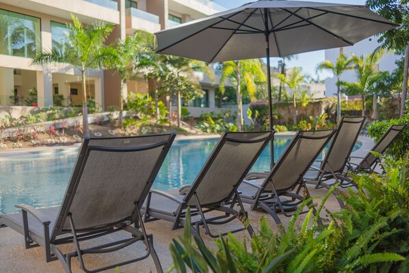 Outdoor pool, a heated pool