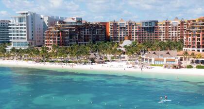 Luxury 1 bedroom suite, beach front, Cancun! Villa Del Palmar