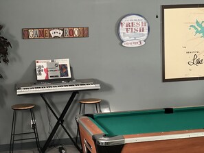 Games room - Lodge #3 w Pool, Game Room, 1/2 Mile to Boat Ramps (Yantis)