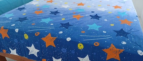 2 bedrooms, bed sheets