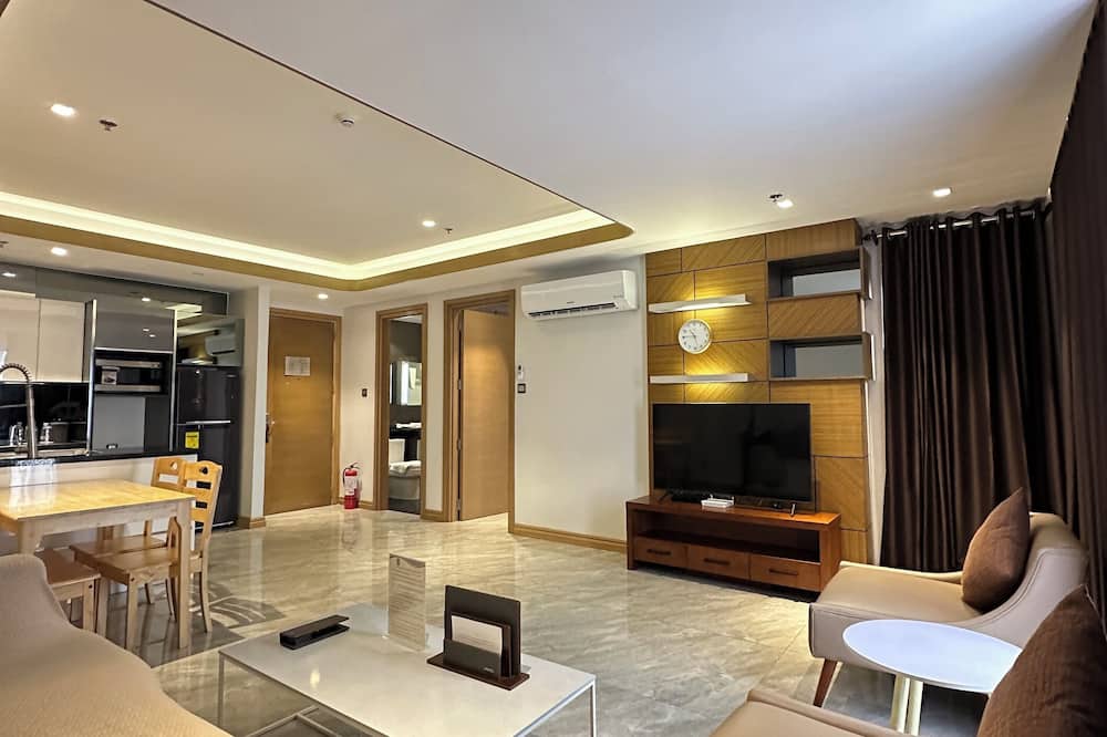 One Euphoria Luxe Hotel