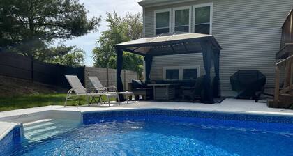 Plymouth Poolhouse