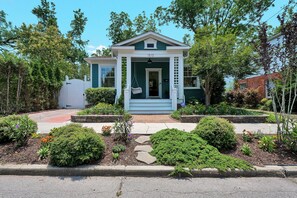 Exterior - Cozy, Light Filled Bungalow - Freshly Updated and Convenient (Wilmington)