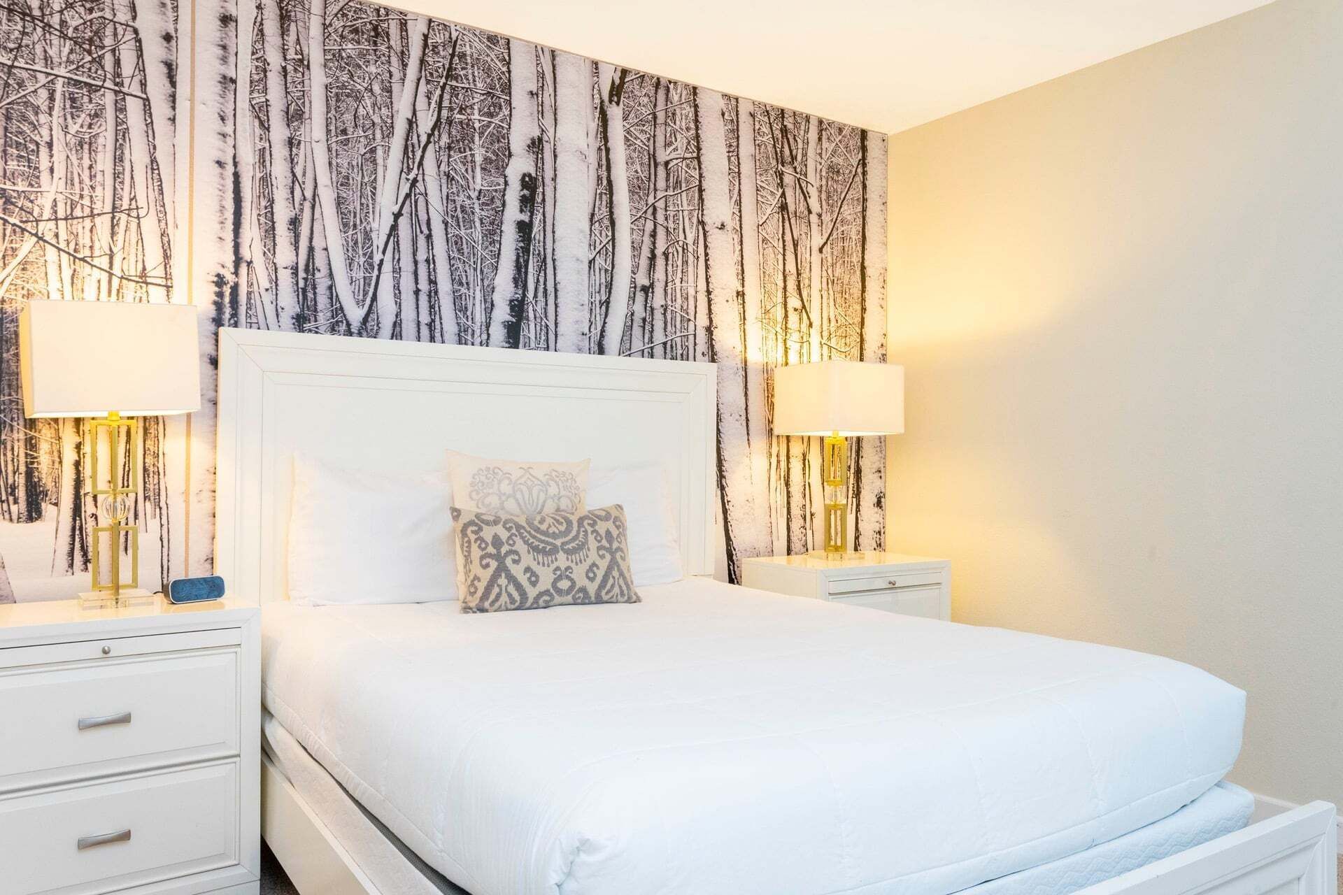 6 bedrooms, iron/ironing board, free WiFi, bed sheets