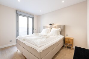 2 bedrooms, iron/ironing board, free WiFi, bed sheets - Blossom - Modern 2 bedroom apartment within walking distance to Benalmadena Pueblo (Benalmádena)