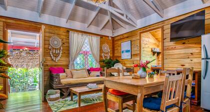 Caribbean-style home — 5 min walk to the beach!