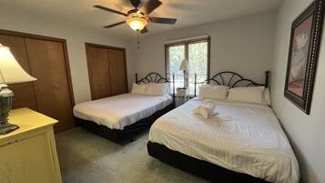 2 bedrooms, iron/ironing board, WiFi, bed sheets