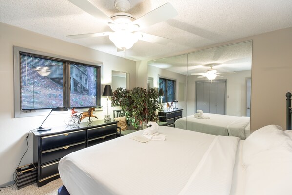 2 bedrooms, iron/ironing board, WiFi, bed sheets