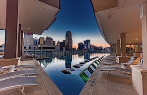 Piscina externa