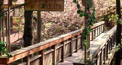 Lake view two bedroom, two bath Harbor North luxuryloft cottage with private hot tub overlooking Lake Ouachita. by RedAwning