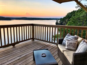 Terrace/patio - Magnificent Four Bedroom, Two 1/2 Bath luxury, log-sided Harbor North cottage with incredible views of Lake Ouachita. by RedAwning (Mount Ida)