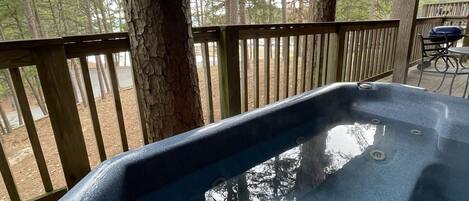 Tina de hidromasaje al aire libre