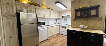Mountain Harbor's four bedroom house by RedAwning