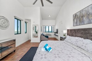 2 chambres, bureau, Wi-Fi, draps fournis