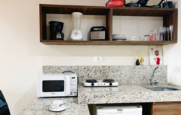 Appartamento Design | Cucina privata | Mini-frigorifero, microonde, frullatore