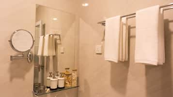 Shower, free toiletries, hair dryer, towels