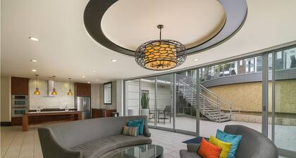 Peaceful 1-Bedroom Oasis by the Ocean · Free Parking · Pool · Gym · Hot Tub
