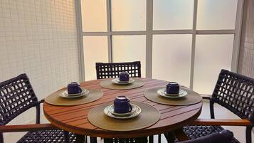 Superior Apartment | Dining