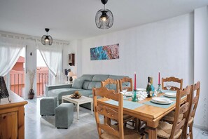 Dining - NFN Apartment Los Hidalgos Golf (Castillo de la Duquesa)