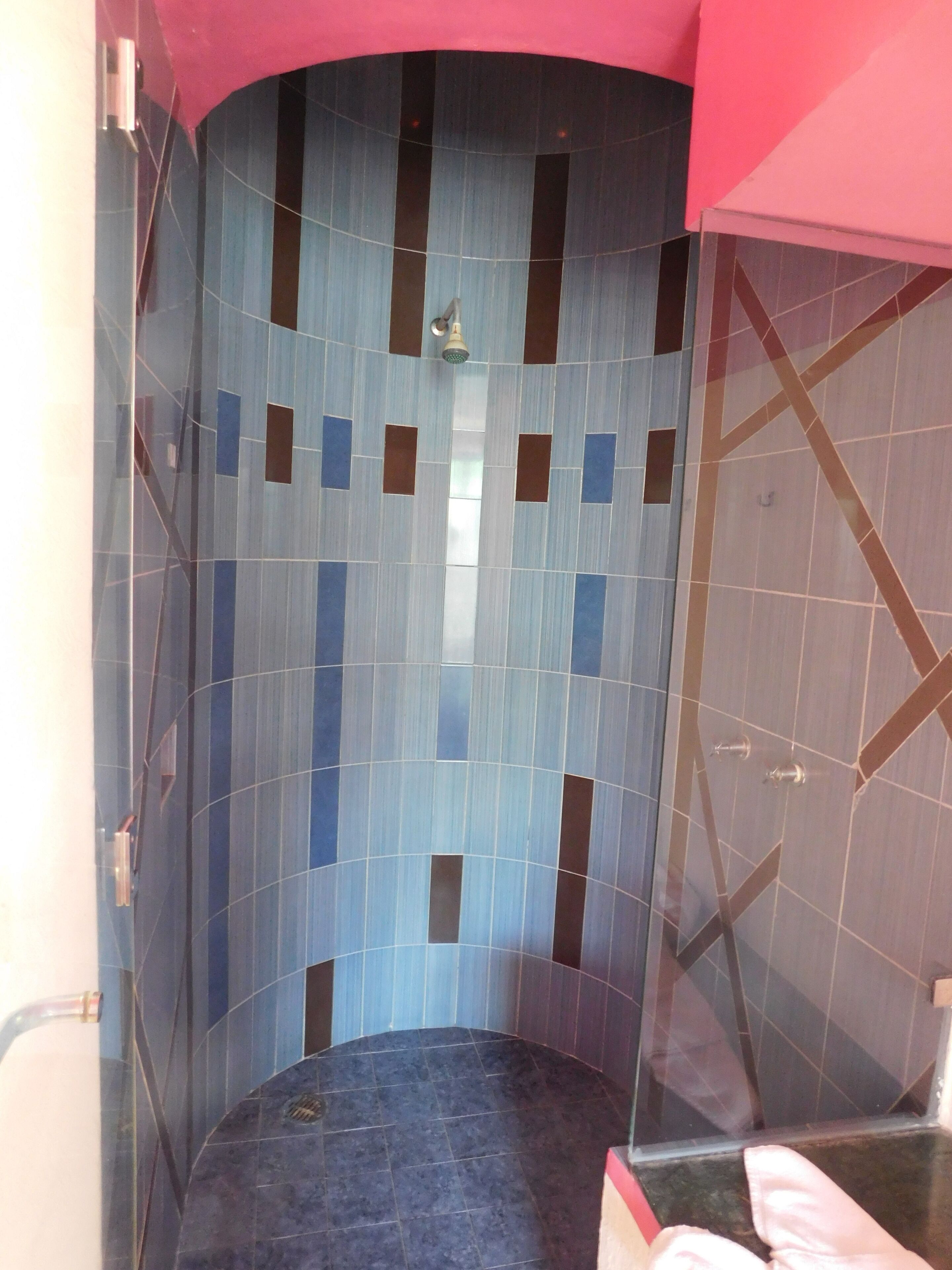 double room | bathroom | shower, free toiletries, towels