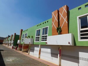 واجهة المنشأة
