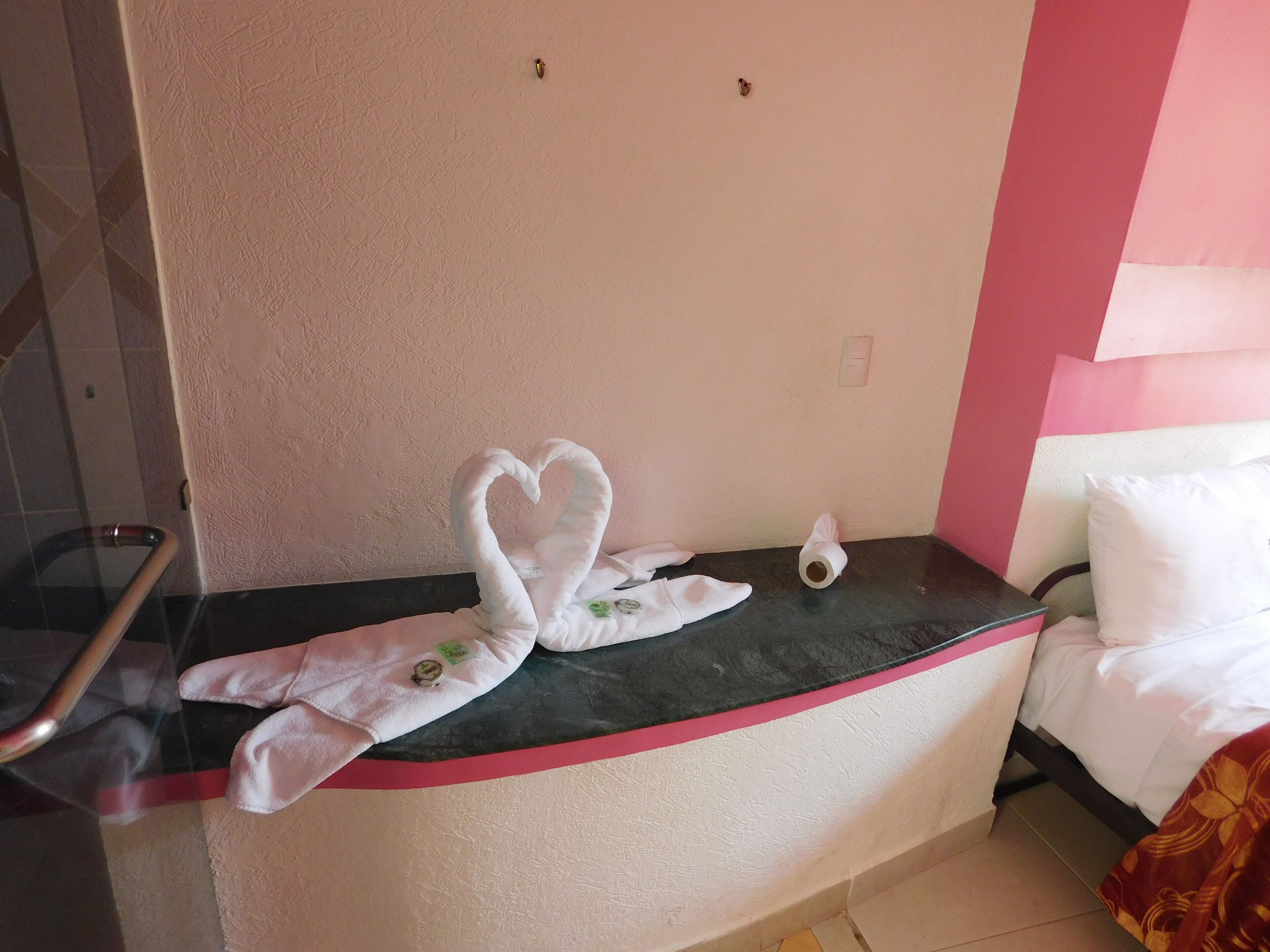 double room | free wifi, bed sheets