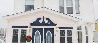 Grand Historic Victorian 4 Bd 4 Ba GameRoom-Arcade