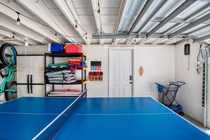 Game room - 60 Seconds to Sand (Ormond Beach)